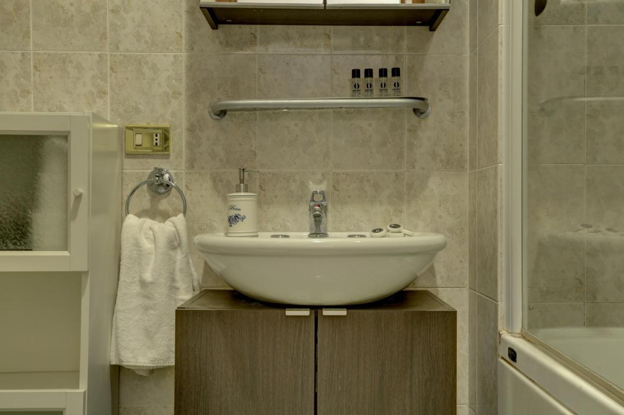 Colosseo Apt Mecenate 77 - Home And More Рим Экстерьер фото